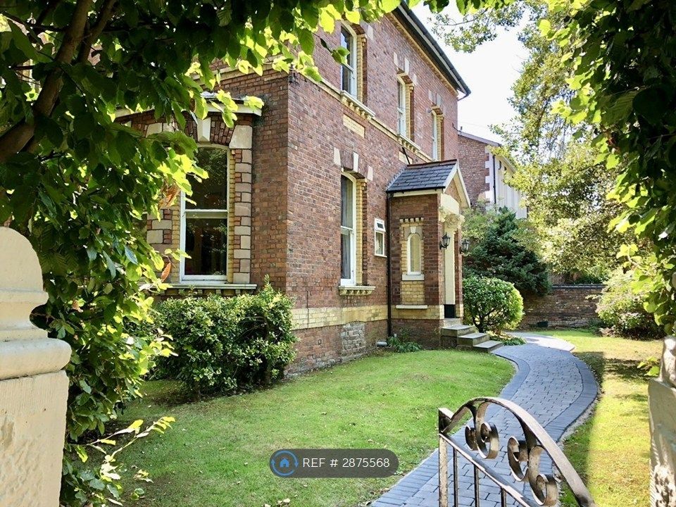 Property photo 1 of 8 Entrance