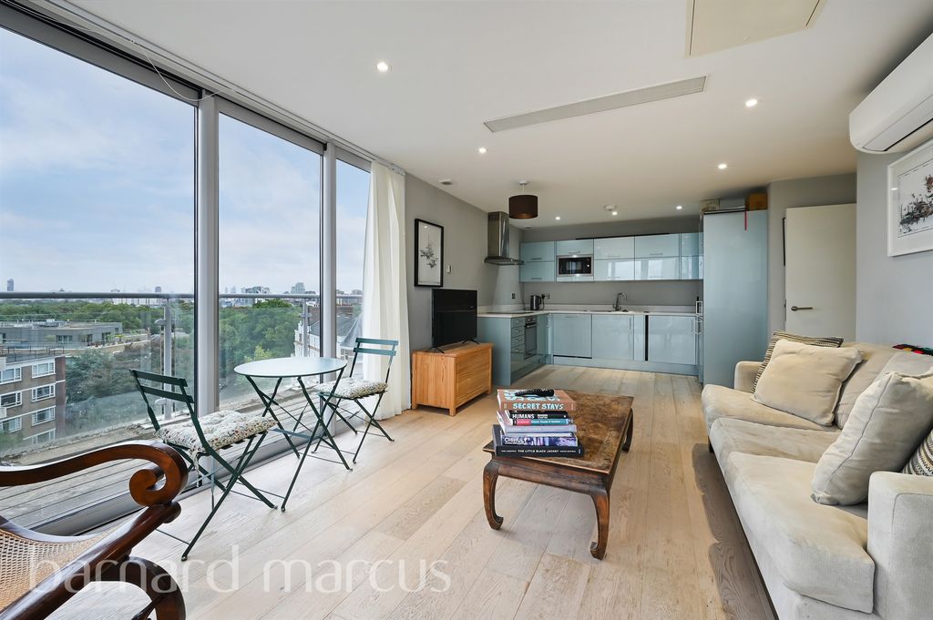 Property photo 2 of 12