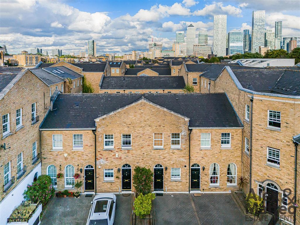 Property photo 1 of 29 Sovereign Crescent
