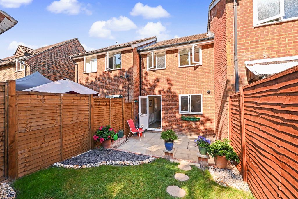 Property photo 2 of 11 5297031