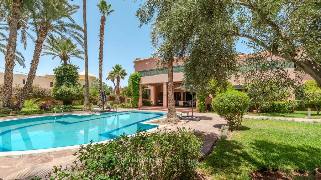 Property photo 1 of 33