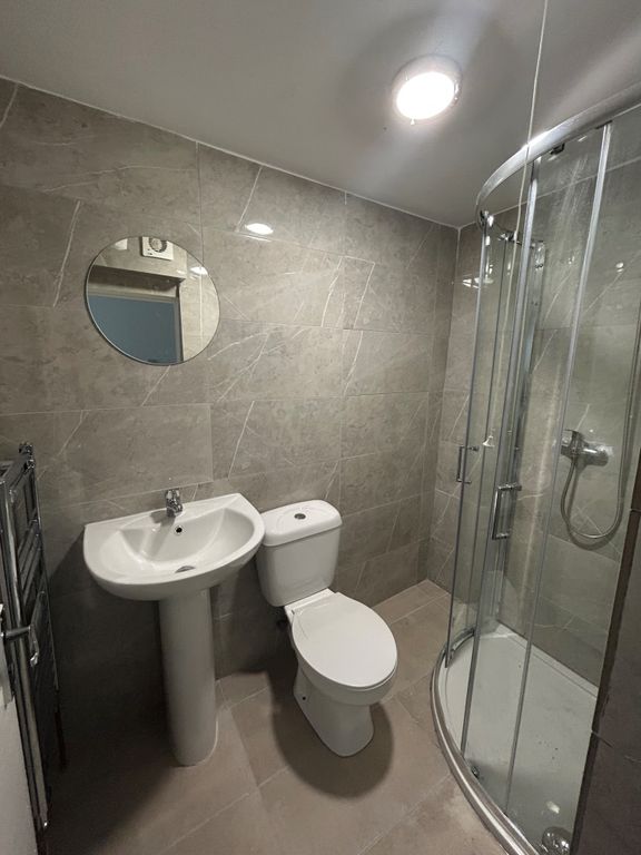 Property photo 3 of 9 2