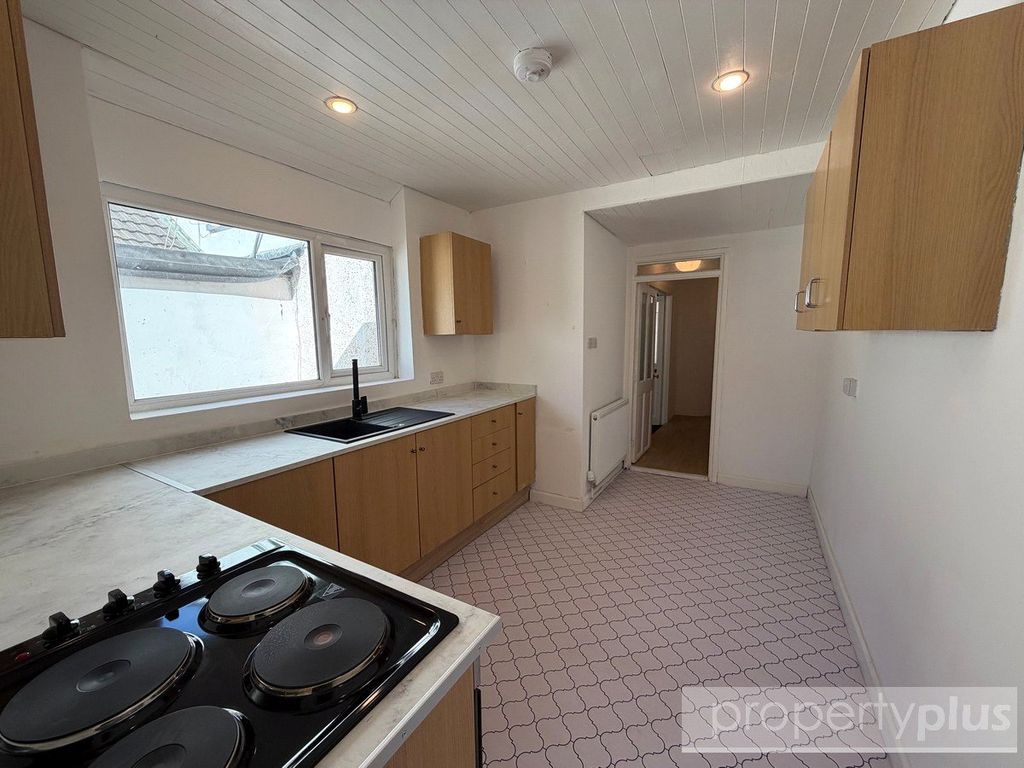 Property photo 3 of 15 Picture No. 04