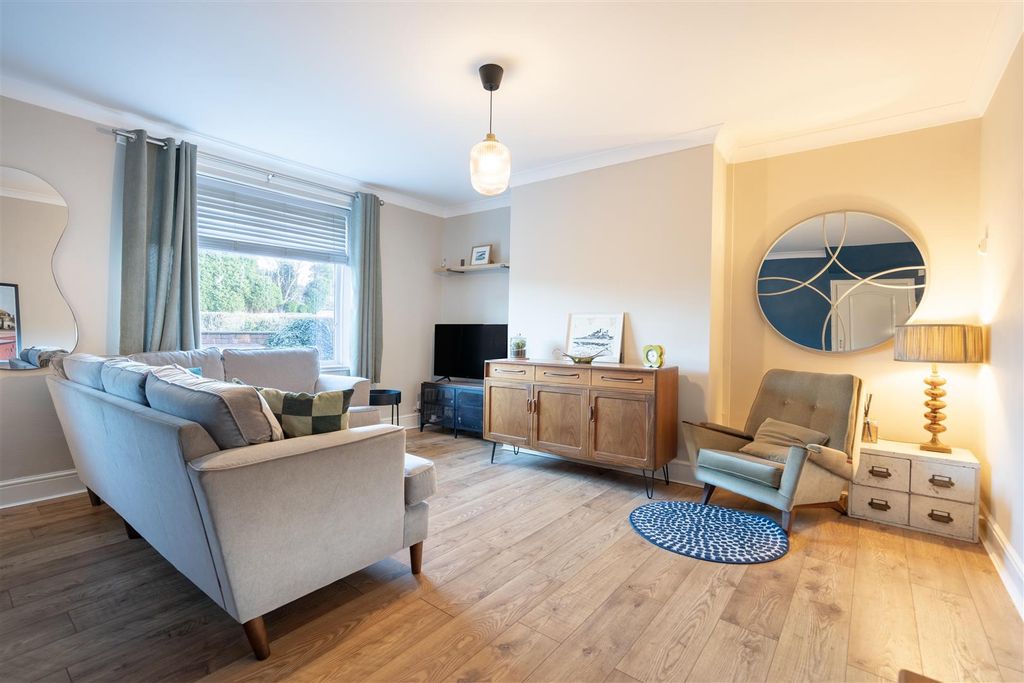 Property photo 2 of 9 Living Room