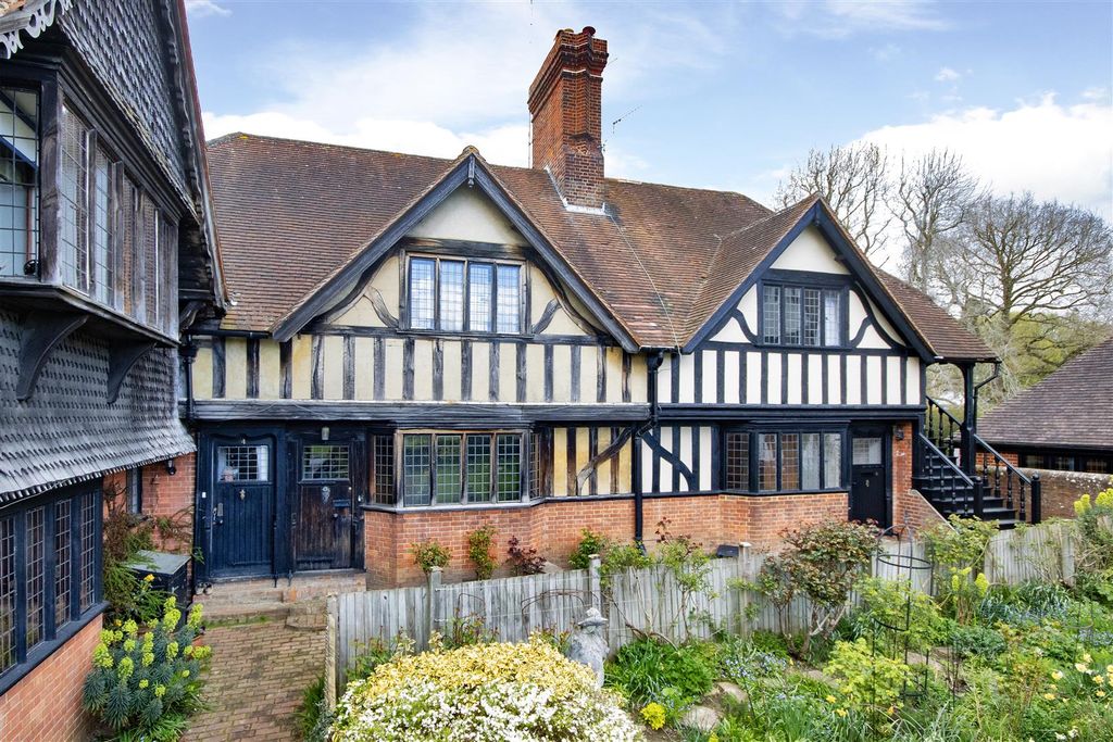 Property photo 1 of 15 63253_003.Jpg