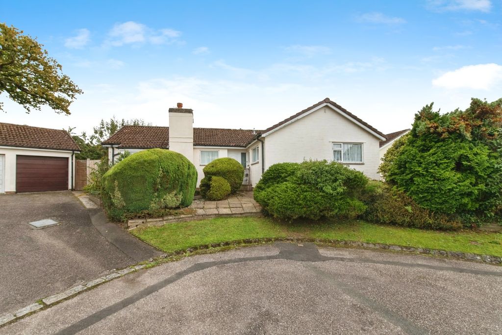 Property photo 1 of 17 Photo