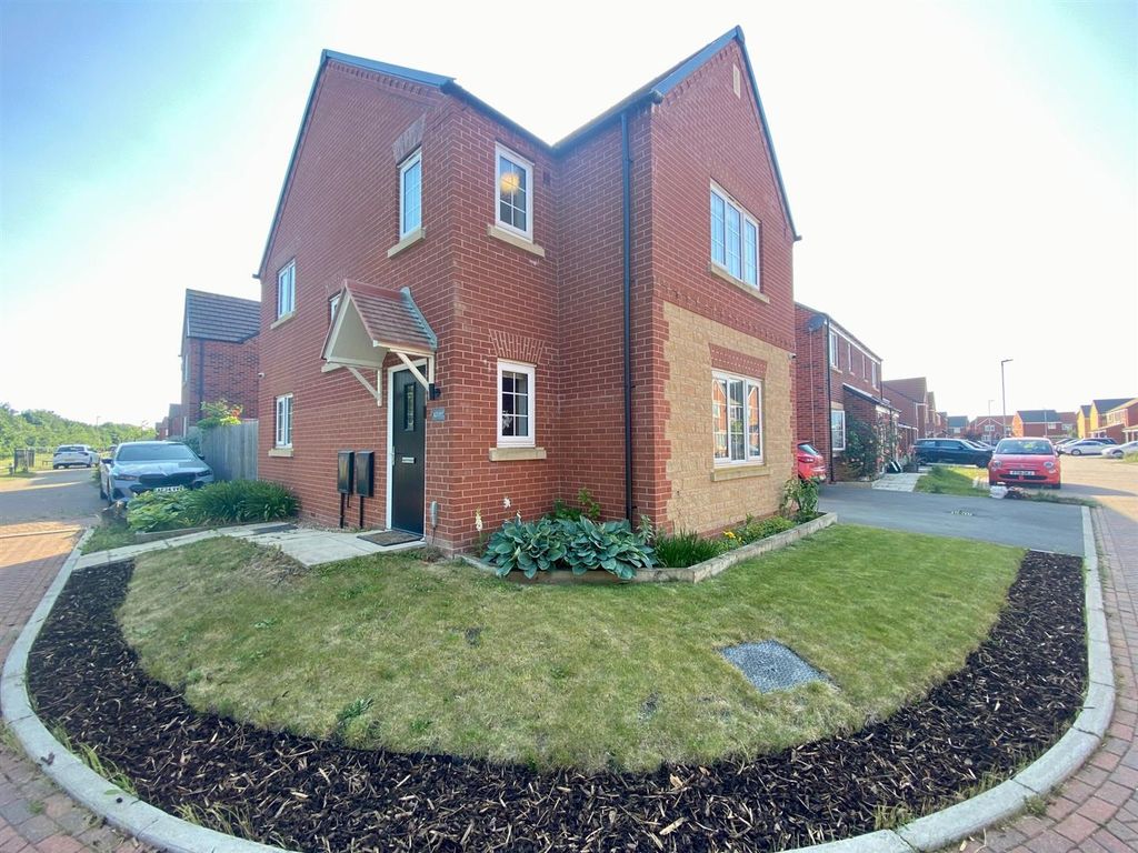 Property photo 1 of 21