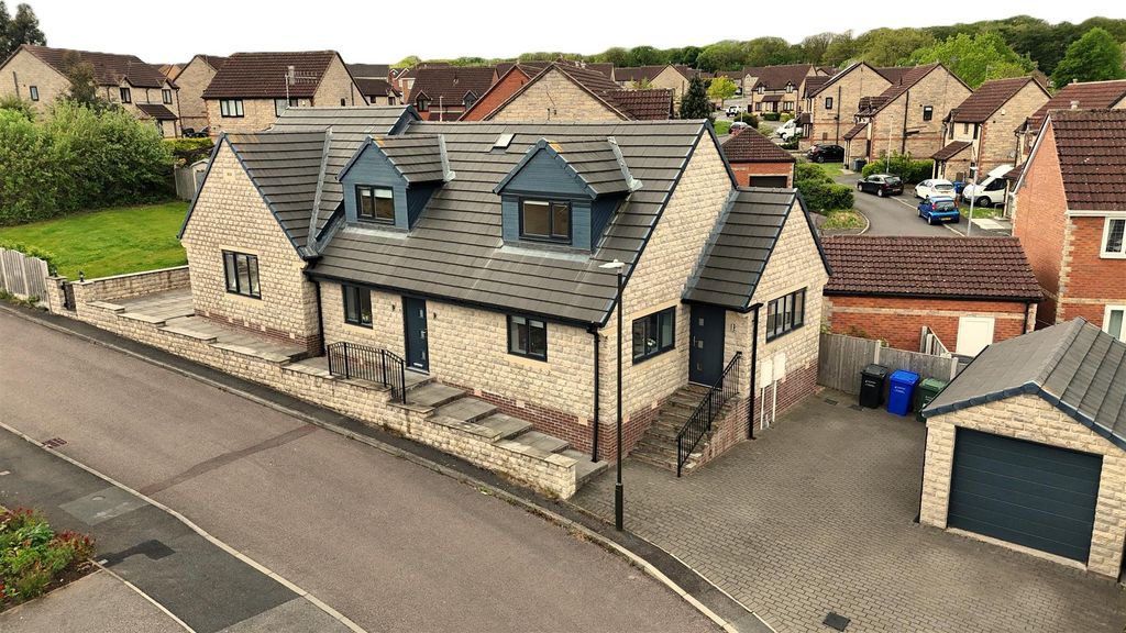 Property photo 1 of 11 Dji_20260505132709_0669_D.Jpg