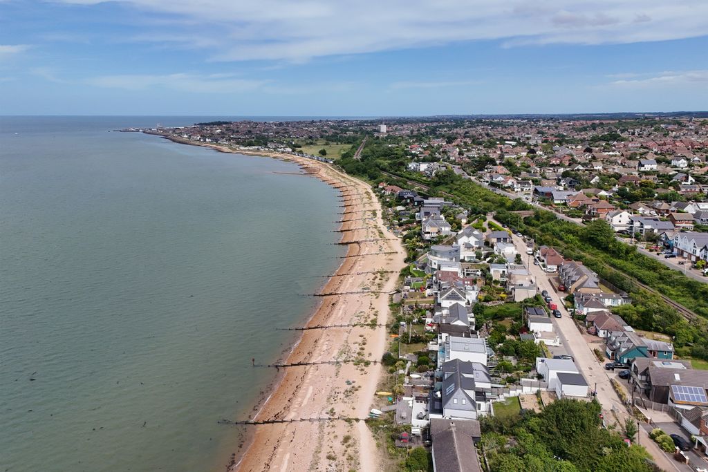 Property photo 2 of 19 Whitstable