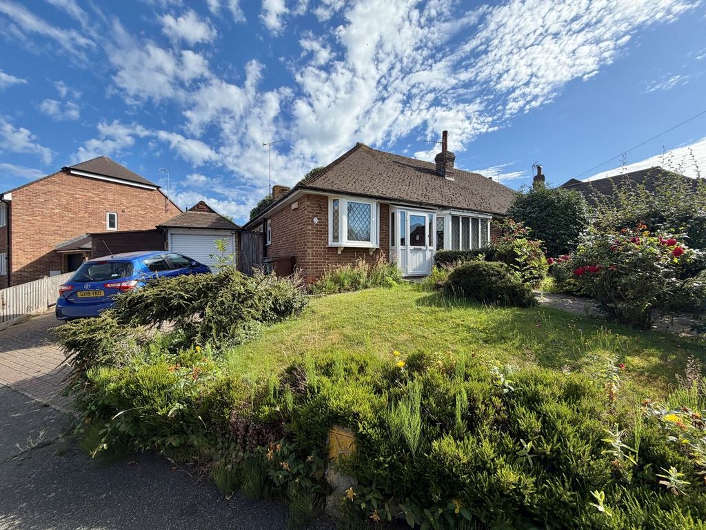 Property photo 1 of 11