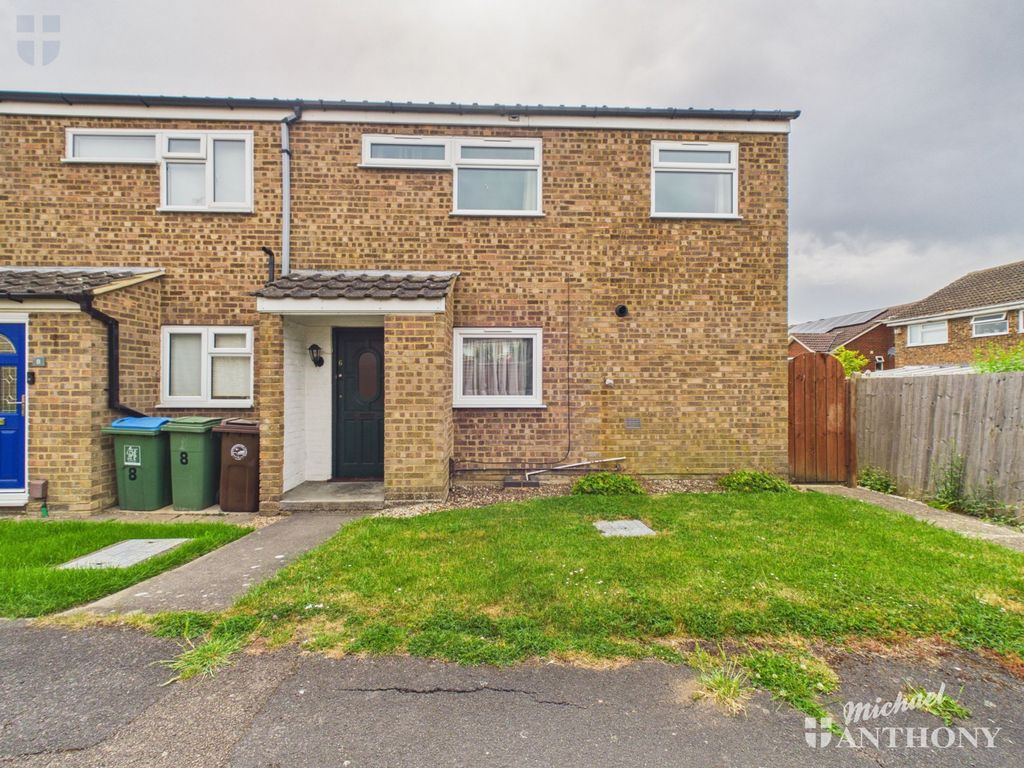 Property photo 1 of 17 Cam03218G0-Pr1039-Still014