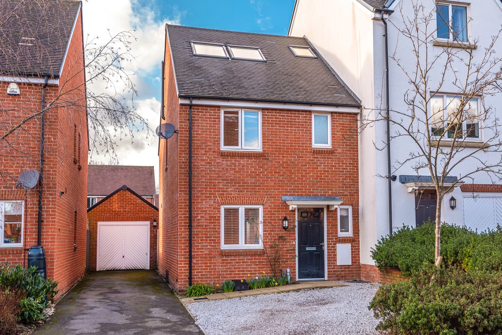 Property photo 1 of 10 693483 (1)