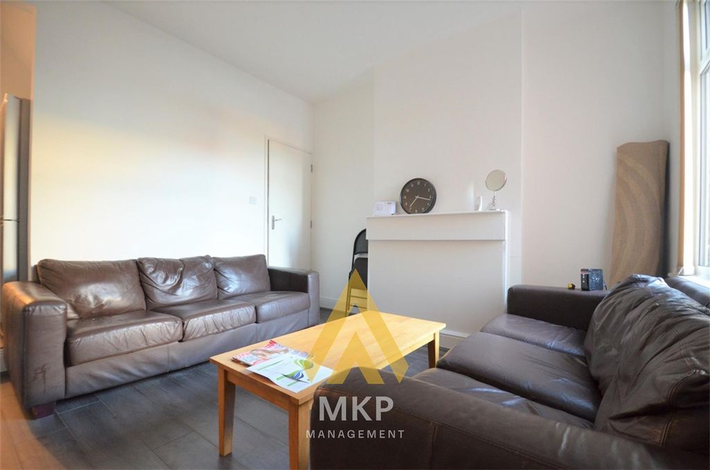 Property photo 3 of 16 3.Png