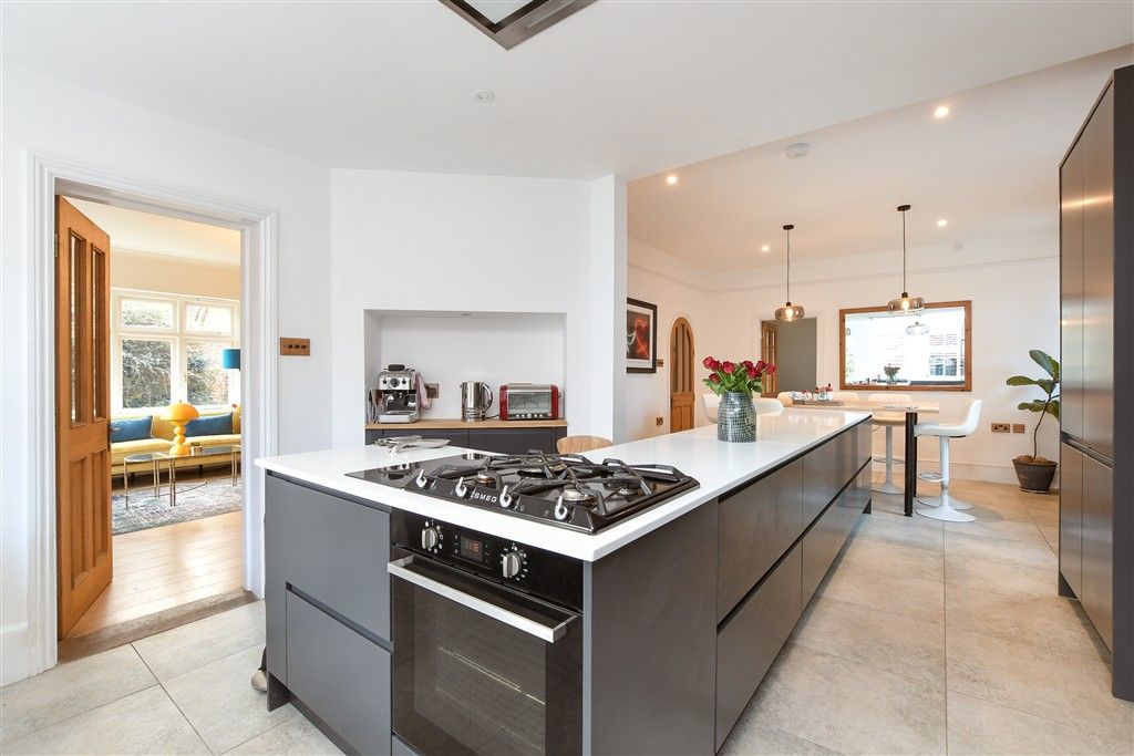 Property photo 3 of 20 Kitchen/Diner