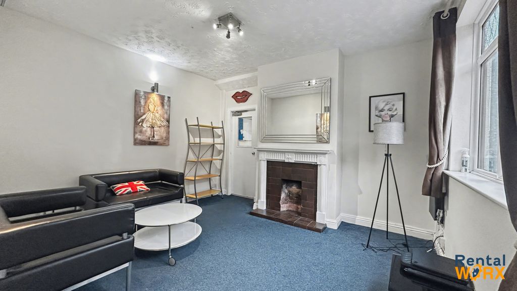 Property photo 2 of 13 Gallery