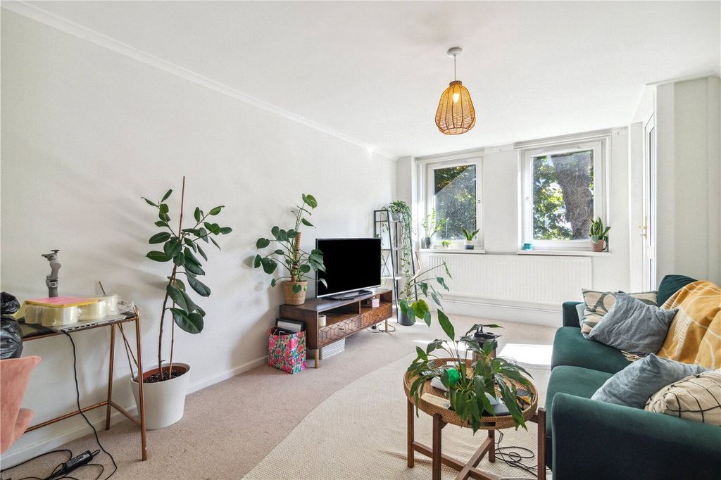 Property photo 2 of 16 Picture No. 39