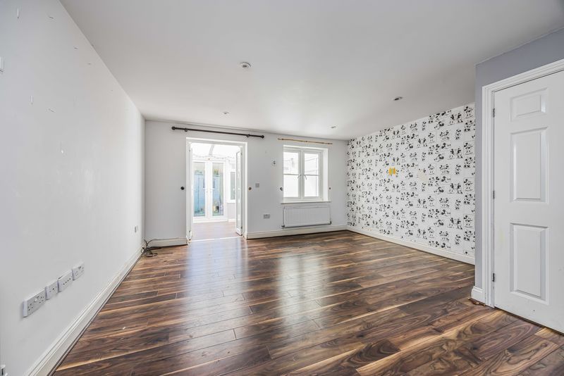 Property photo 2 of 16 Photo 15