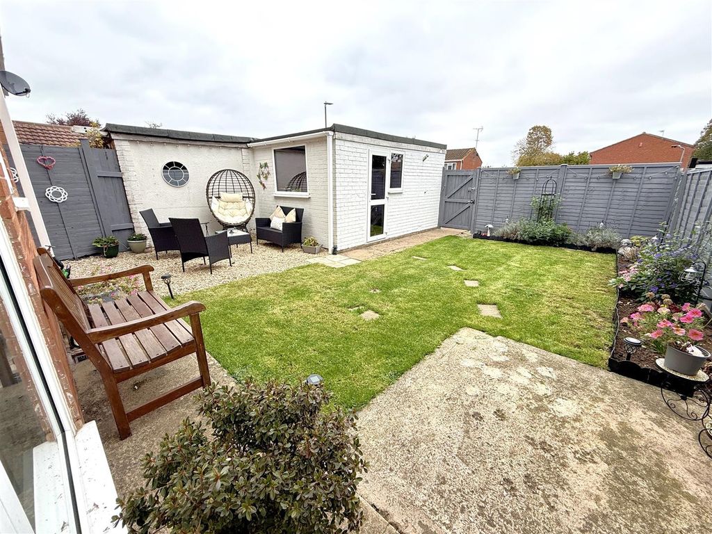 Property photo 2 of 14