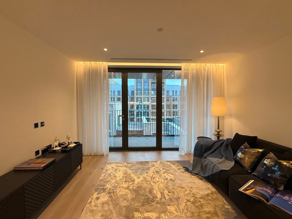 Property photo 2 of 14