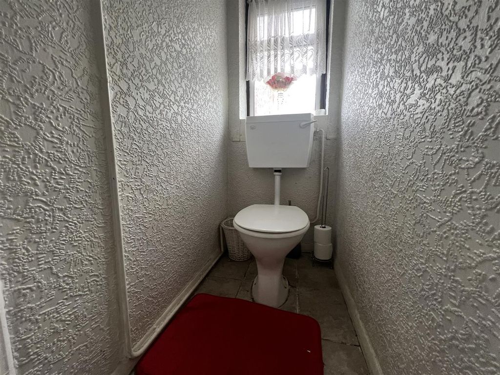 Property photo 3 of 21