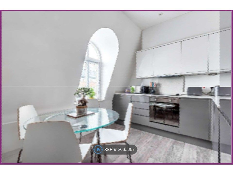Property photo 1 of 11 Kitchen/Dining Area