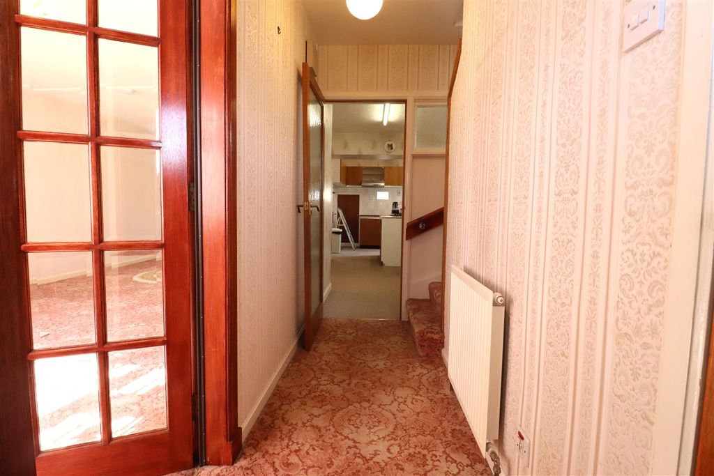 Property photo 2 of 38