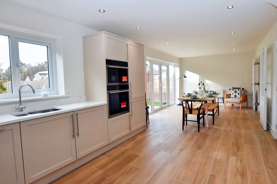 Property photo 2 of 32 Dining Kitchen 5