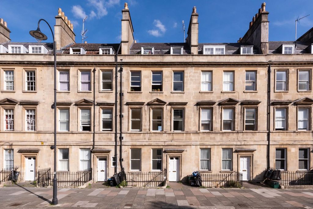 Property photo 1 of 14 1st Floor Flat, 26 Paragon, Bath BA1 5Ly-1.Jpg