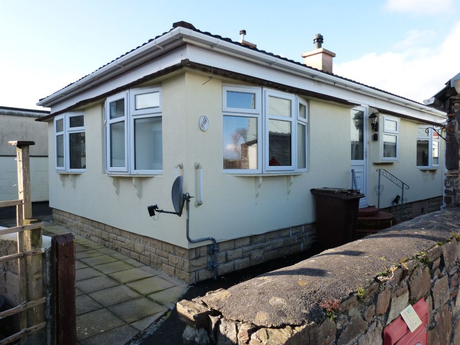 Property photo 1 of 19 The Park Home