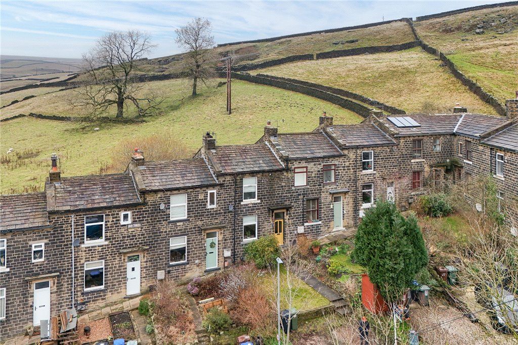 Property photo 2 of 27 Setting