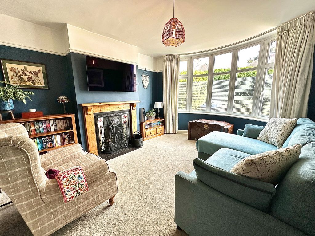 Property photo 2 of 22