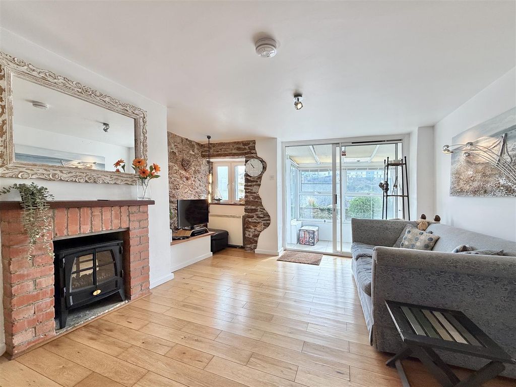 Property photo 2 of 15 Image00017.Jpeg