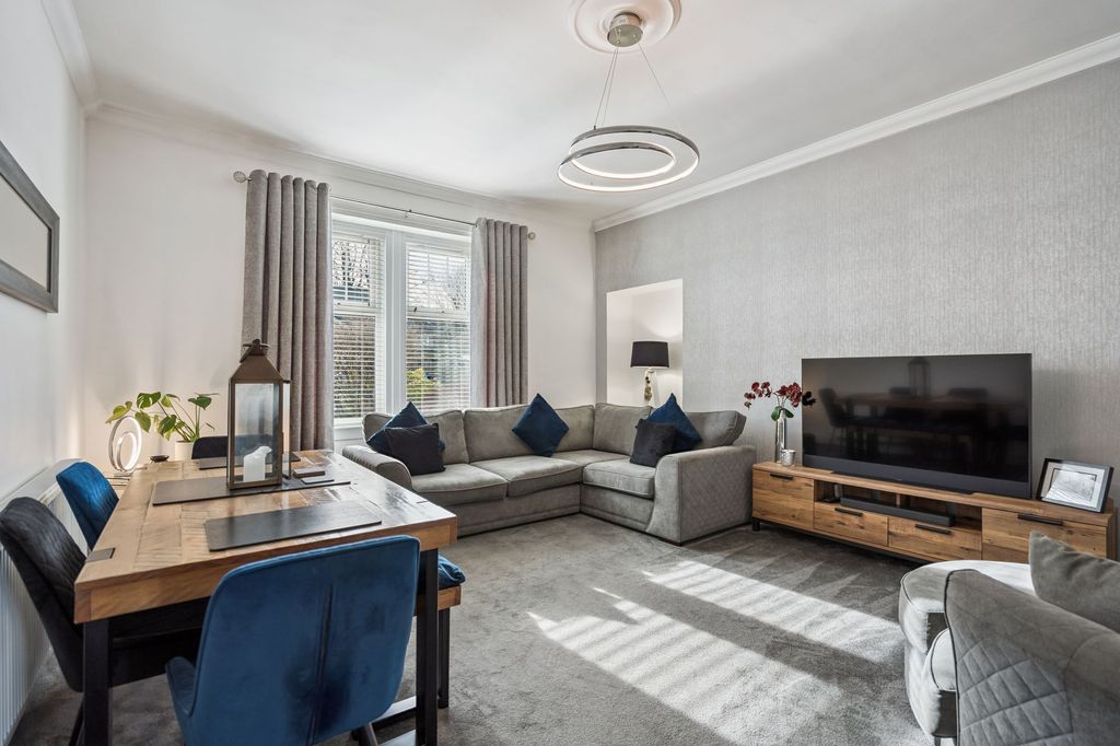 Property photo 2 of 26