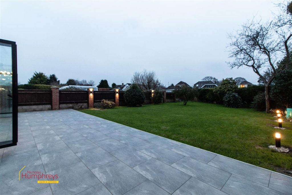 Property photo 2 of 29 Img_5858.Jpg