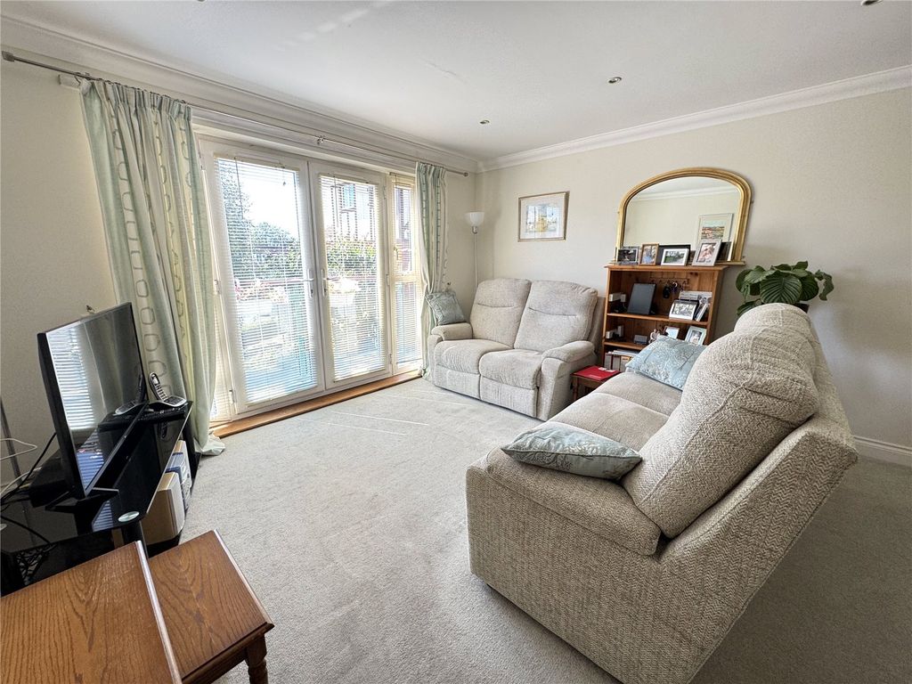 Property photo 3 of 12 Picture No. 06