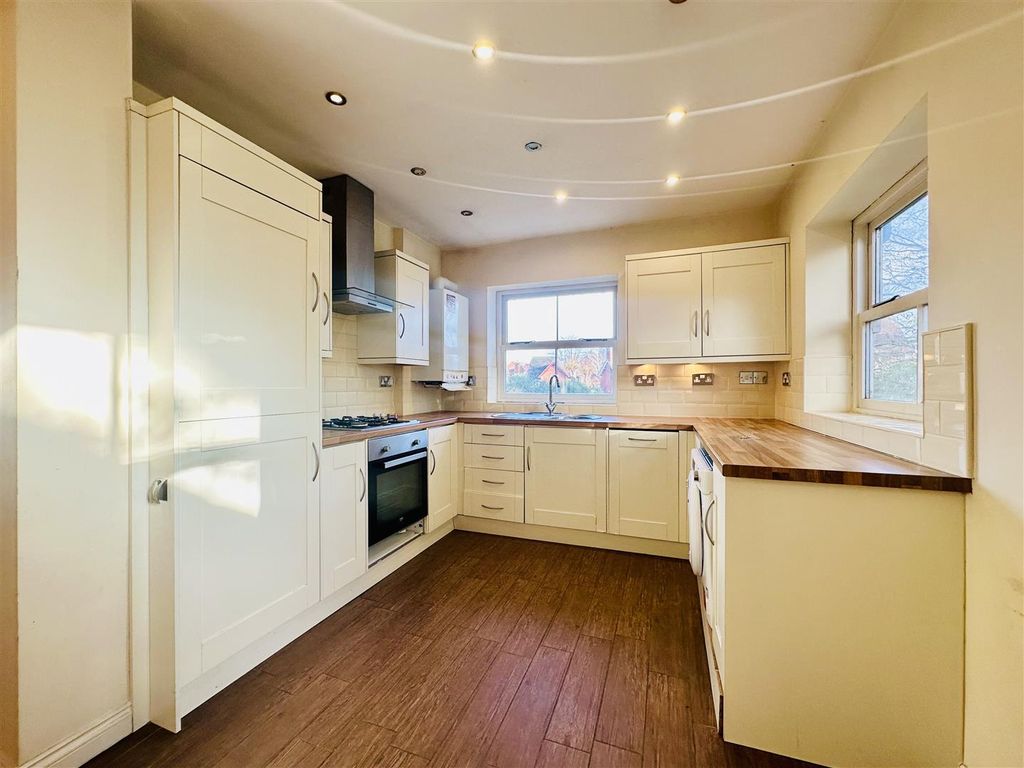 Property photo 3 of 9 Image00006.Jpeg