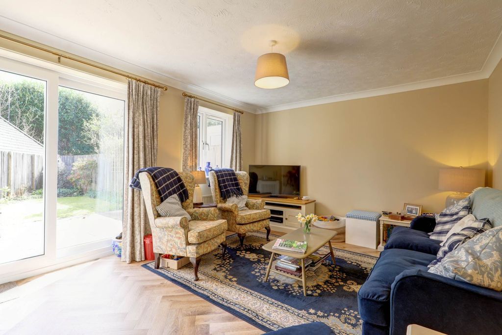 Property photo 3 of 13