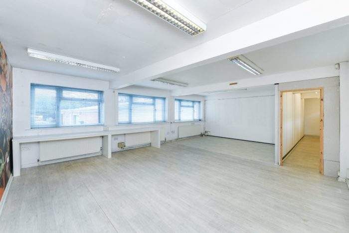 Property photo 2 of 7