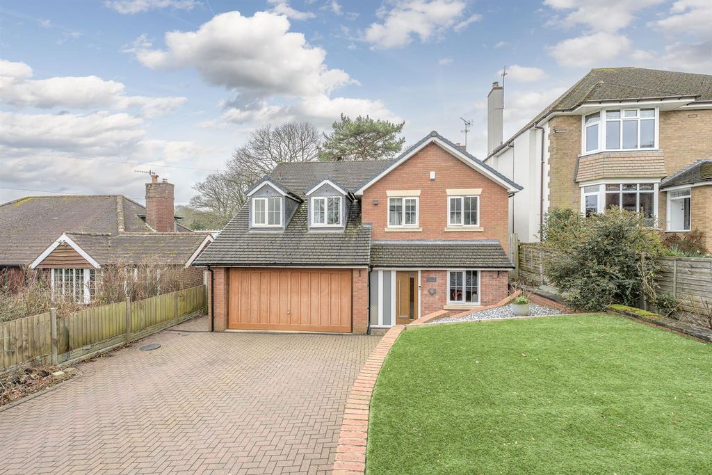 Property photo 1 of 31