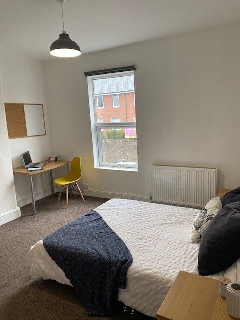 Property photo 2 of 15 This Inviting Double Bedroom Features Ample Natura...