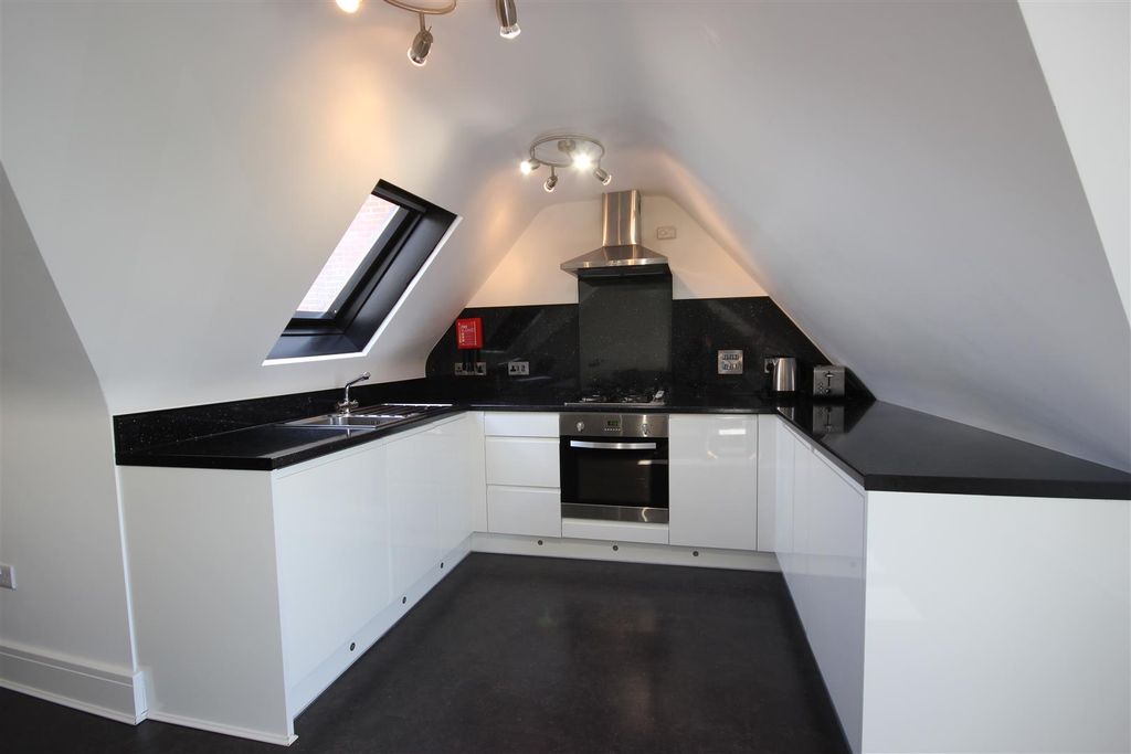 Property photo 2 of 9 Img_2145.Jpg