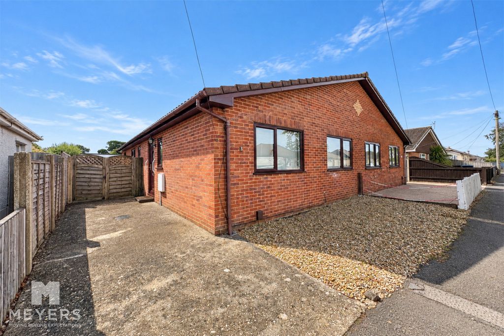 Property photo 1 of 35