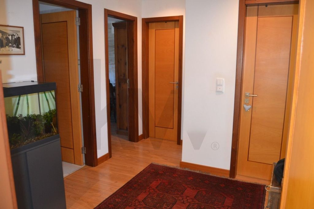 Property photo 1 of 22 T3 With 2 Balconies, Unobstructed Views, And Storage Room | Vila Fria, Oeiras