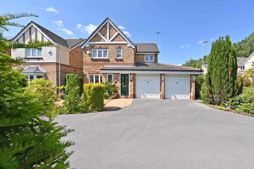Property photo 1 of 45 External