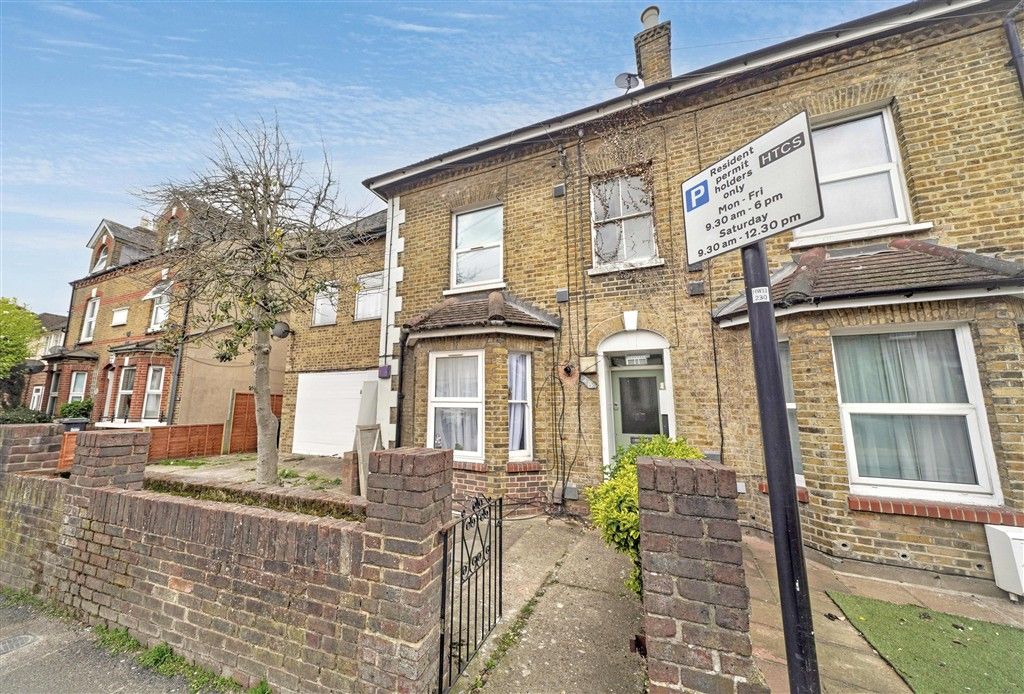 Property photo 1 of 5