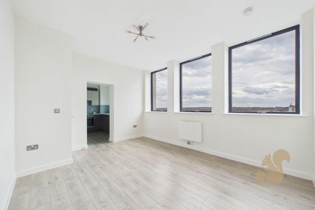 Property photo 3 of 9 Cam01814G0-Pr0084-Still005.Jpg