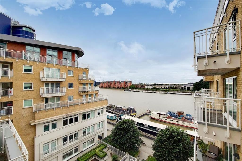 Property photo 3 of 8