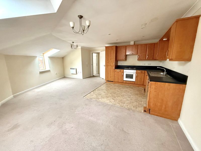 Property photo 3 of 8 Photo 6