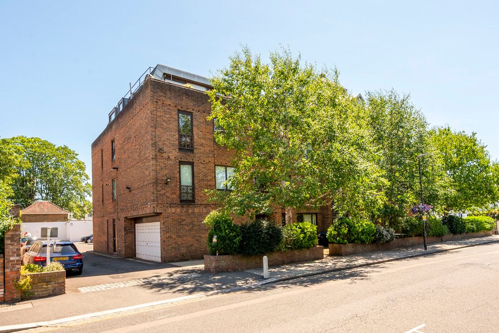 Property photo 1 of 7