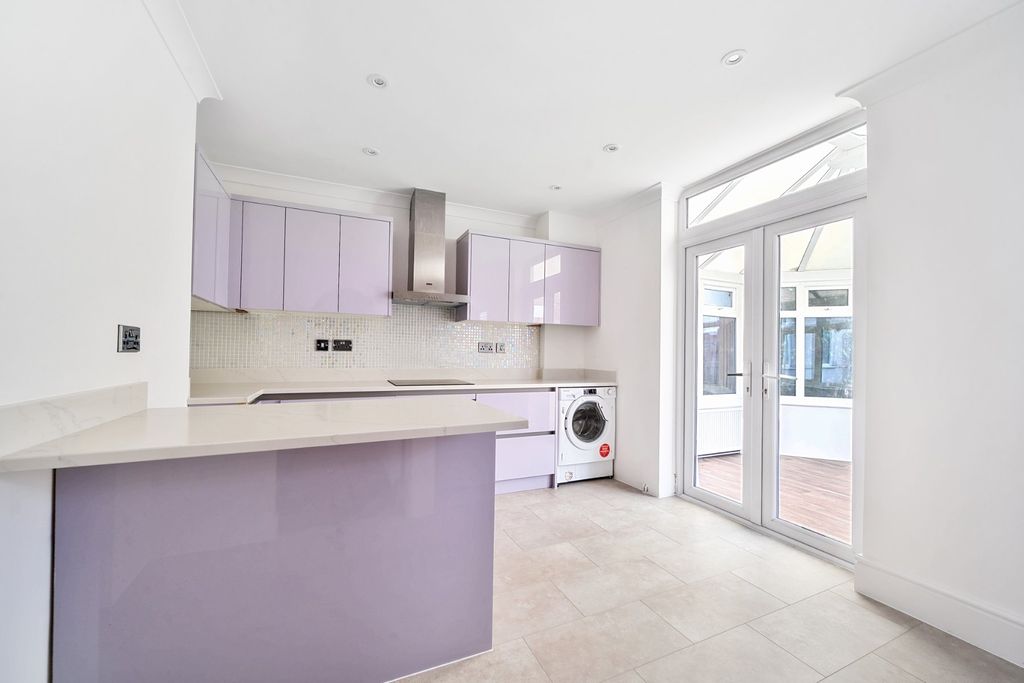 Property photo 3 of 16 Picture No. 07